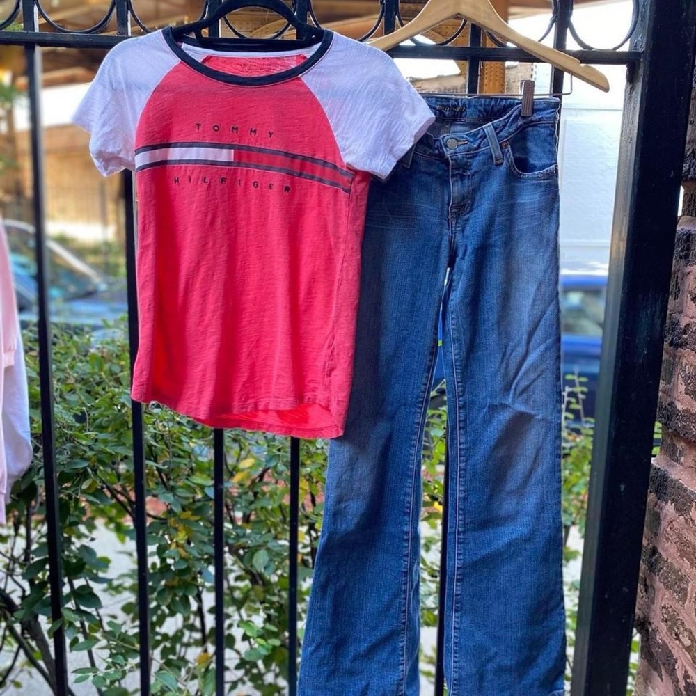 tommy hilfiger baby tee - Picture 3 of 4